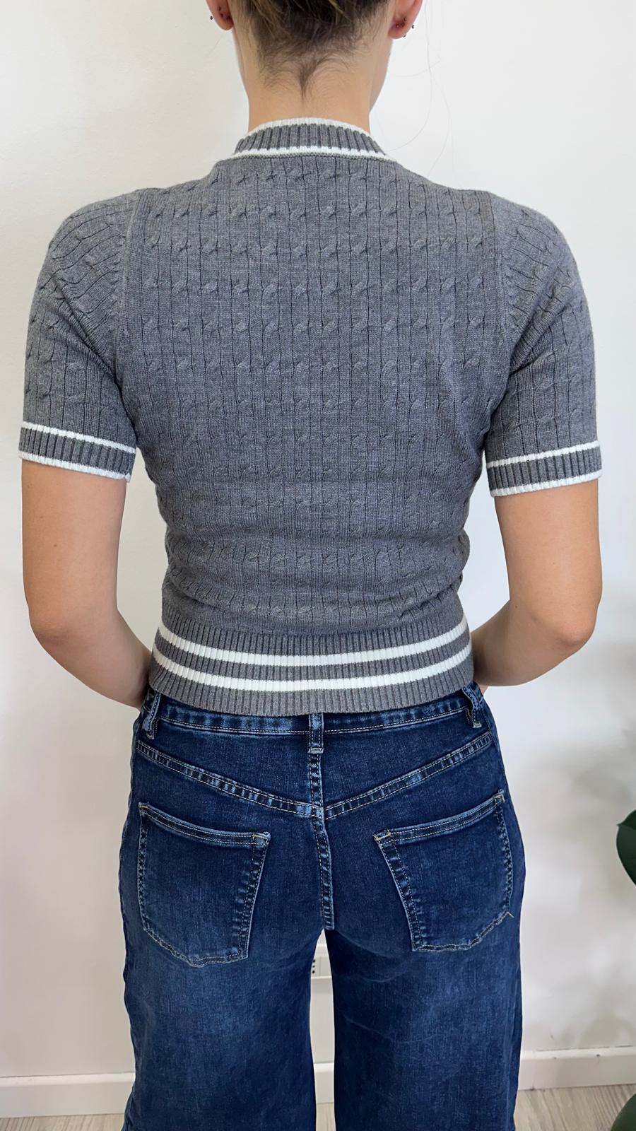 Maglia "TWIN" con maniche corte a trecce