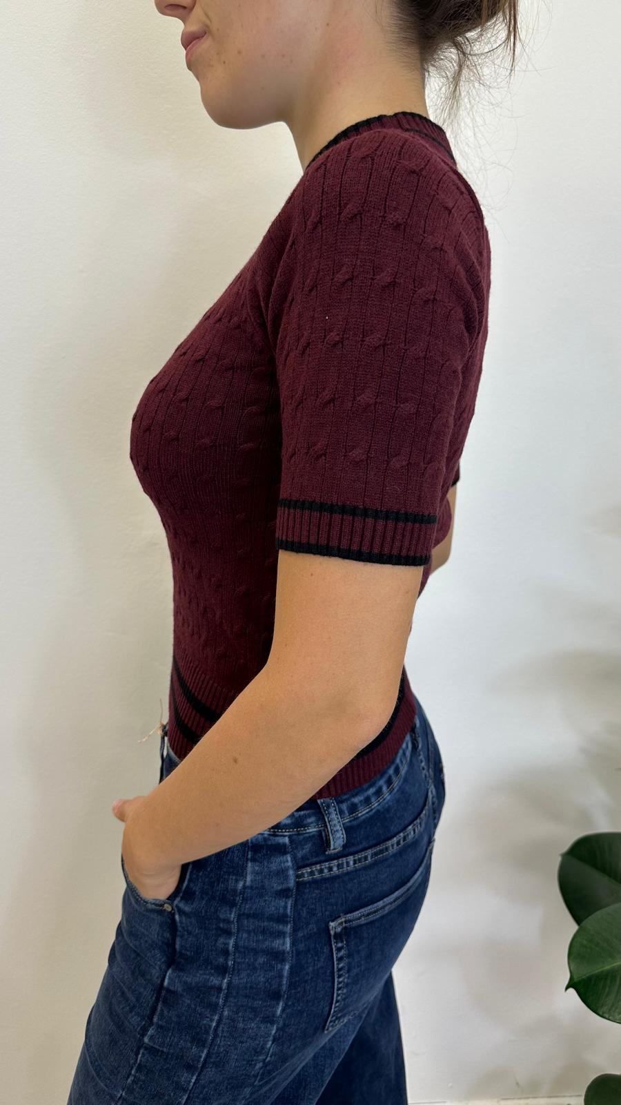 Maglia "TWIN" con maniche corte a trecce