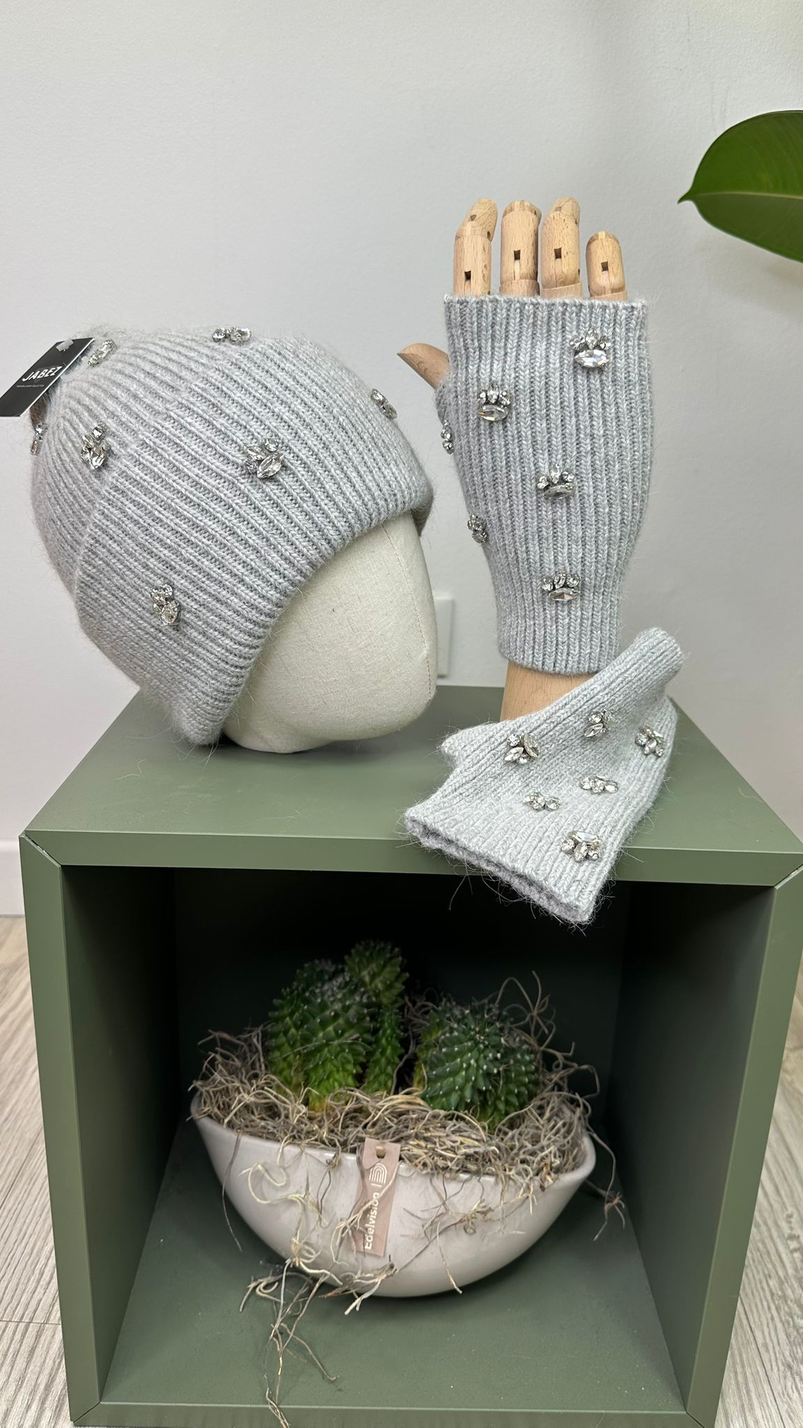 Completo "SMERALDO" capello + guanti