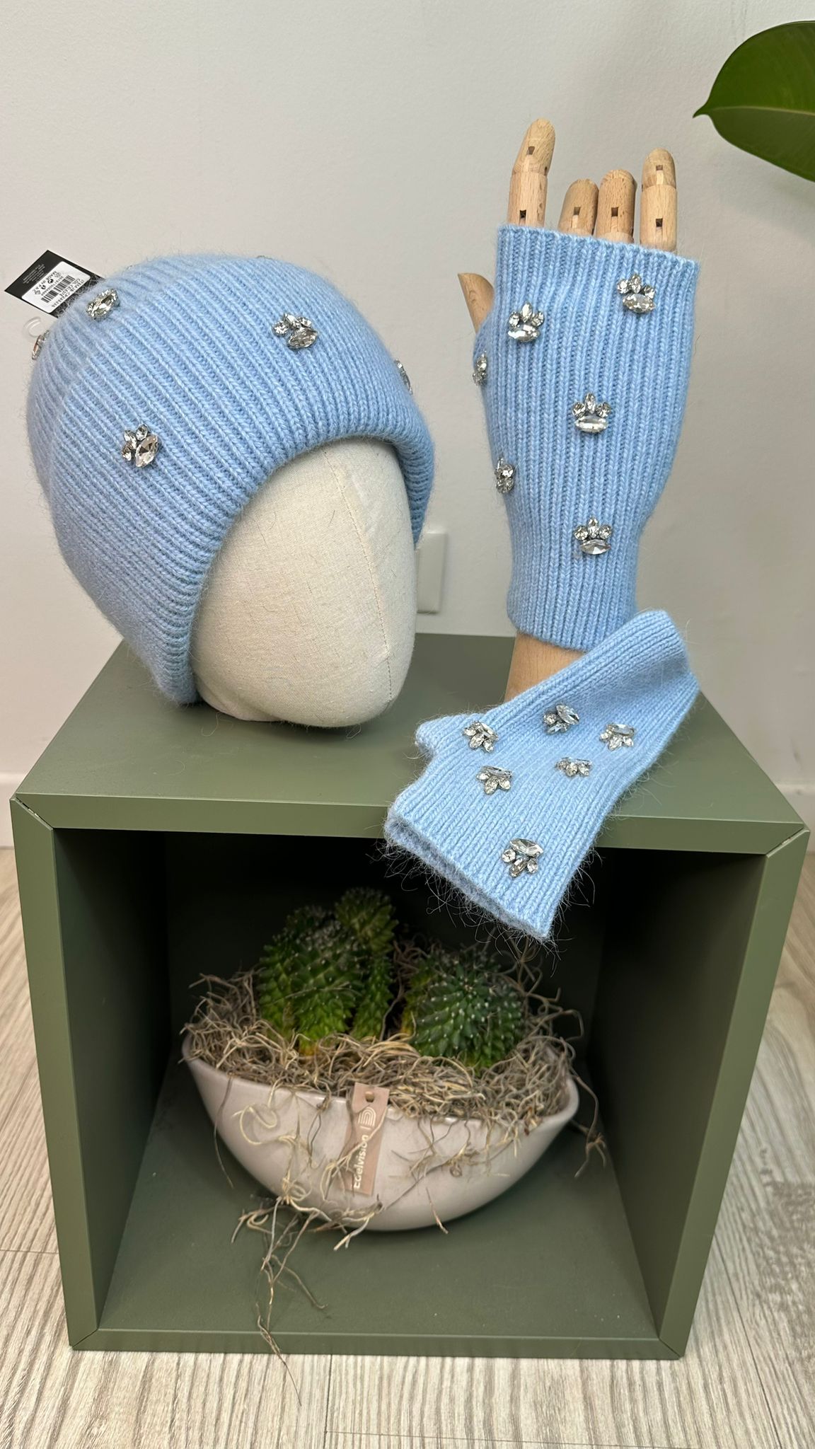 Completo "SMERALDO" capello + guanti