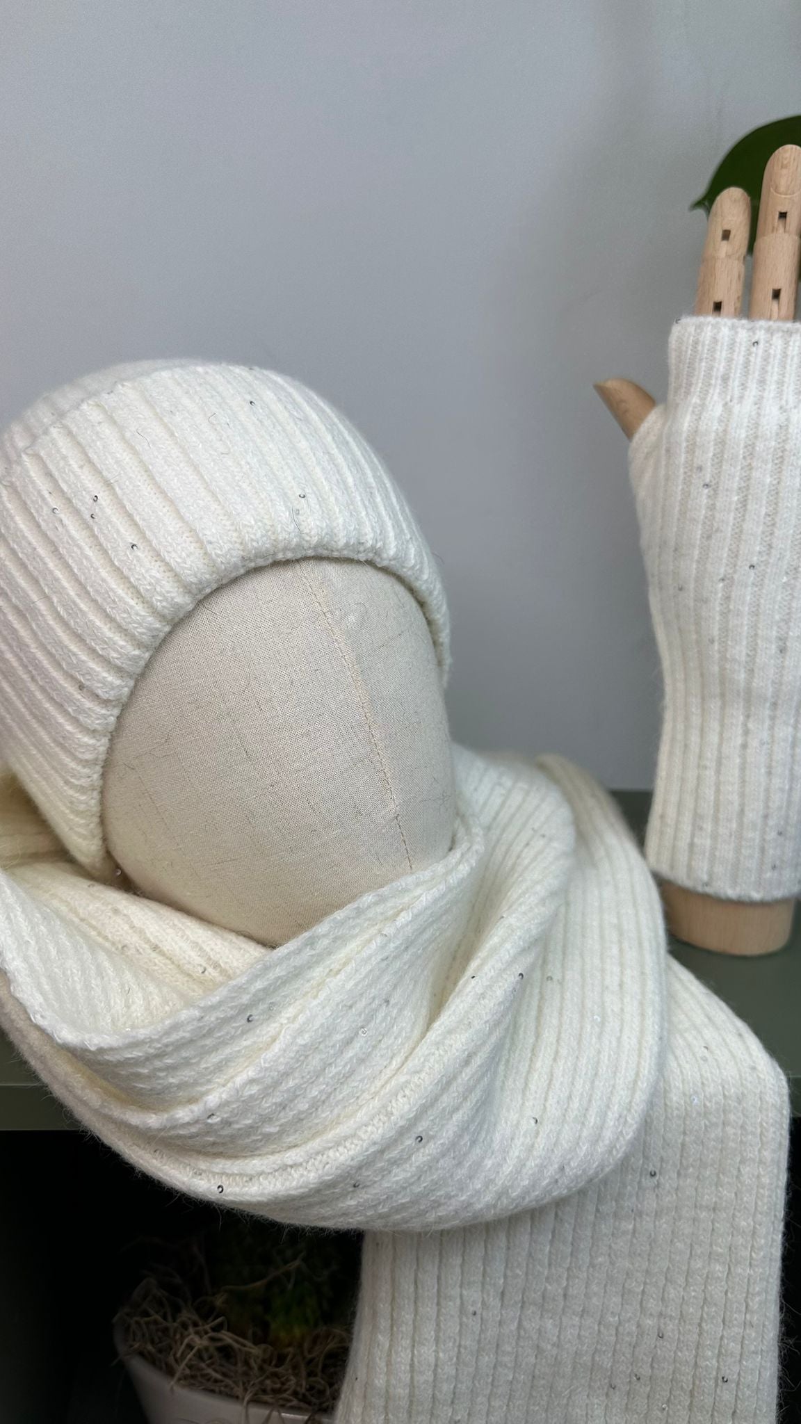 set "POLAR" guanti+sciarpa+cuffia