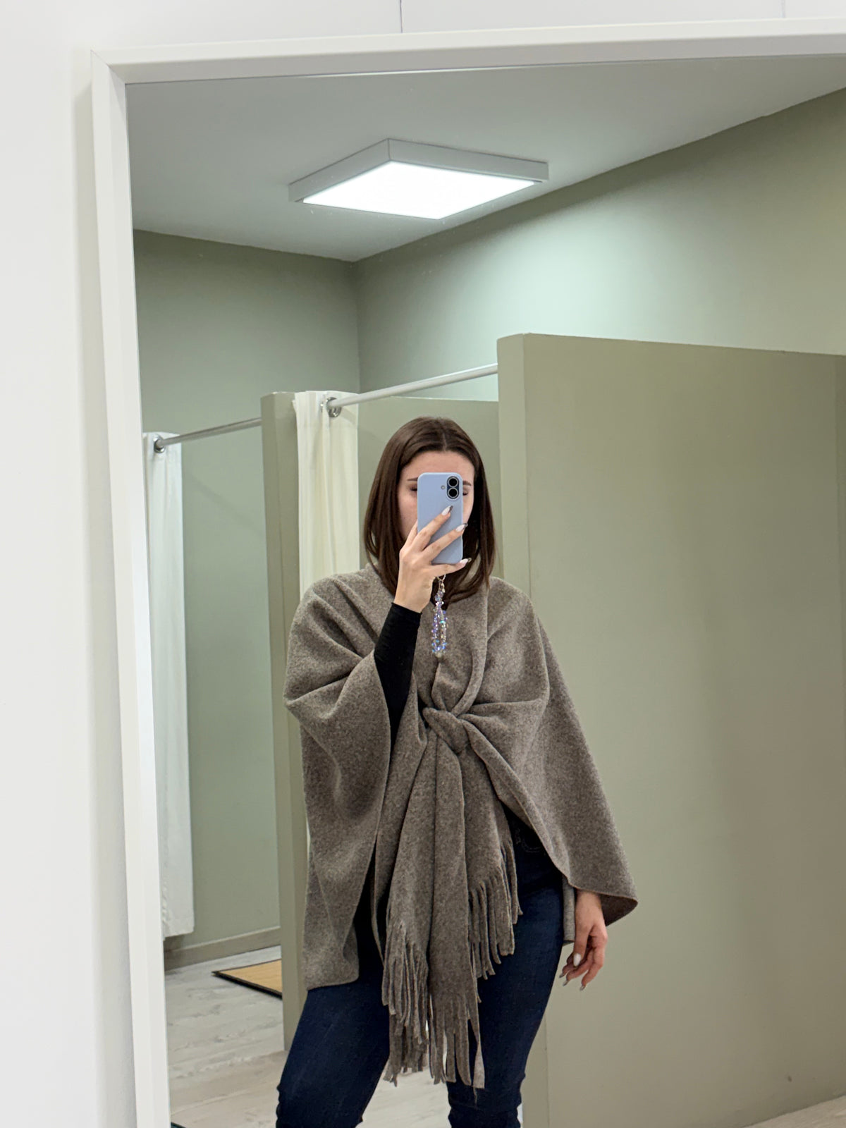 Mantella PONCHO