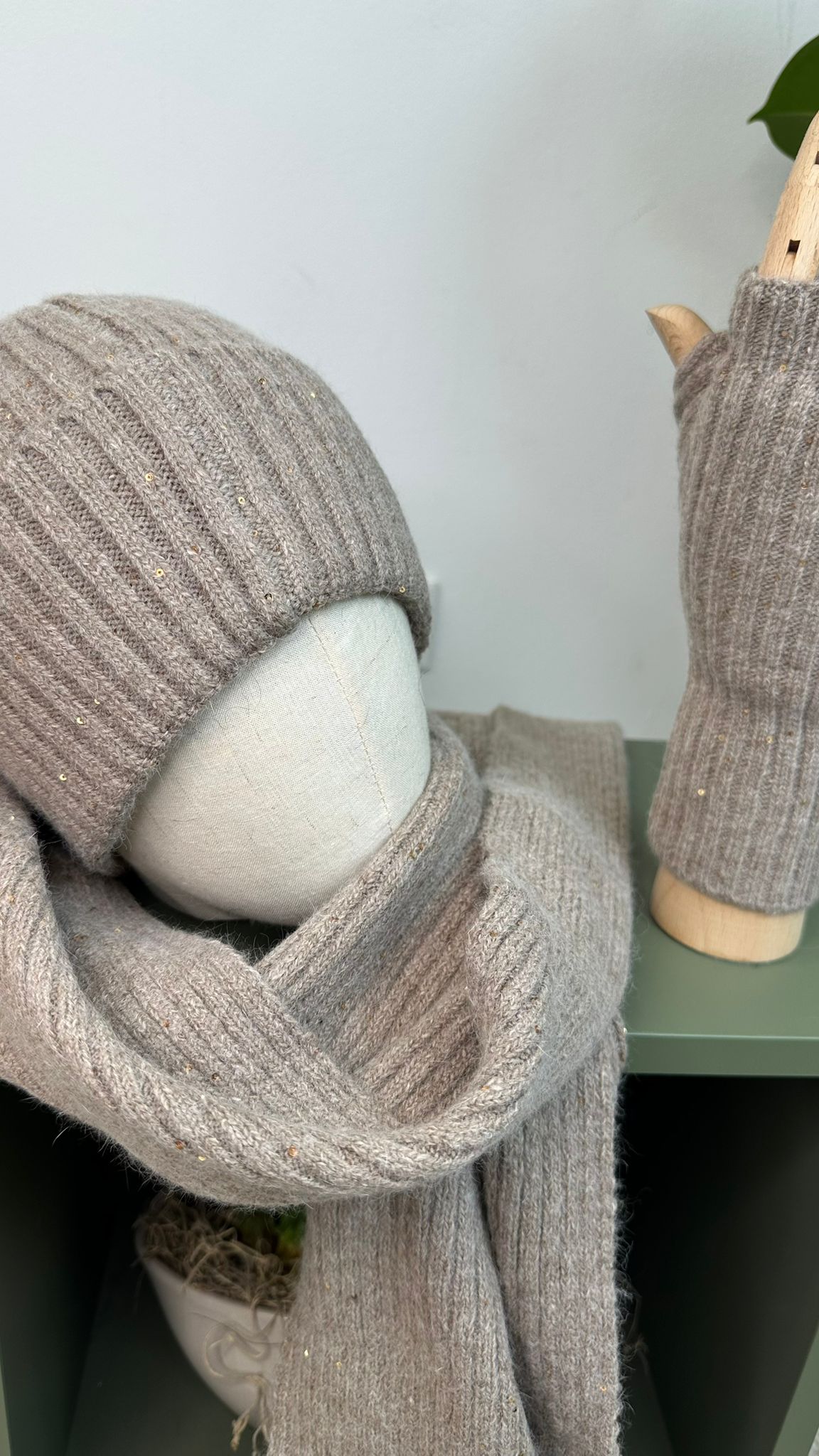 set "POLAR" guanti+sciarpa+cuffia