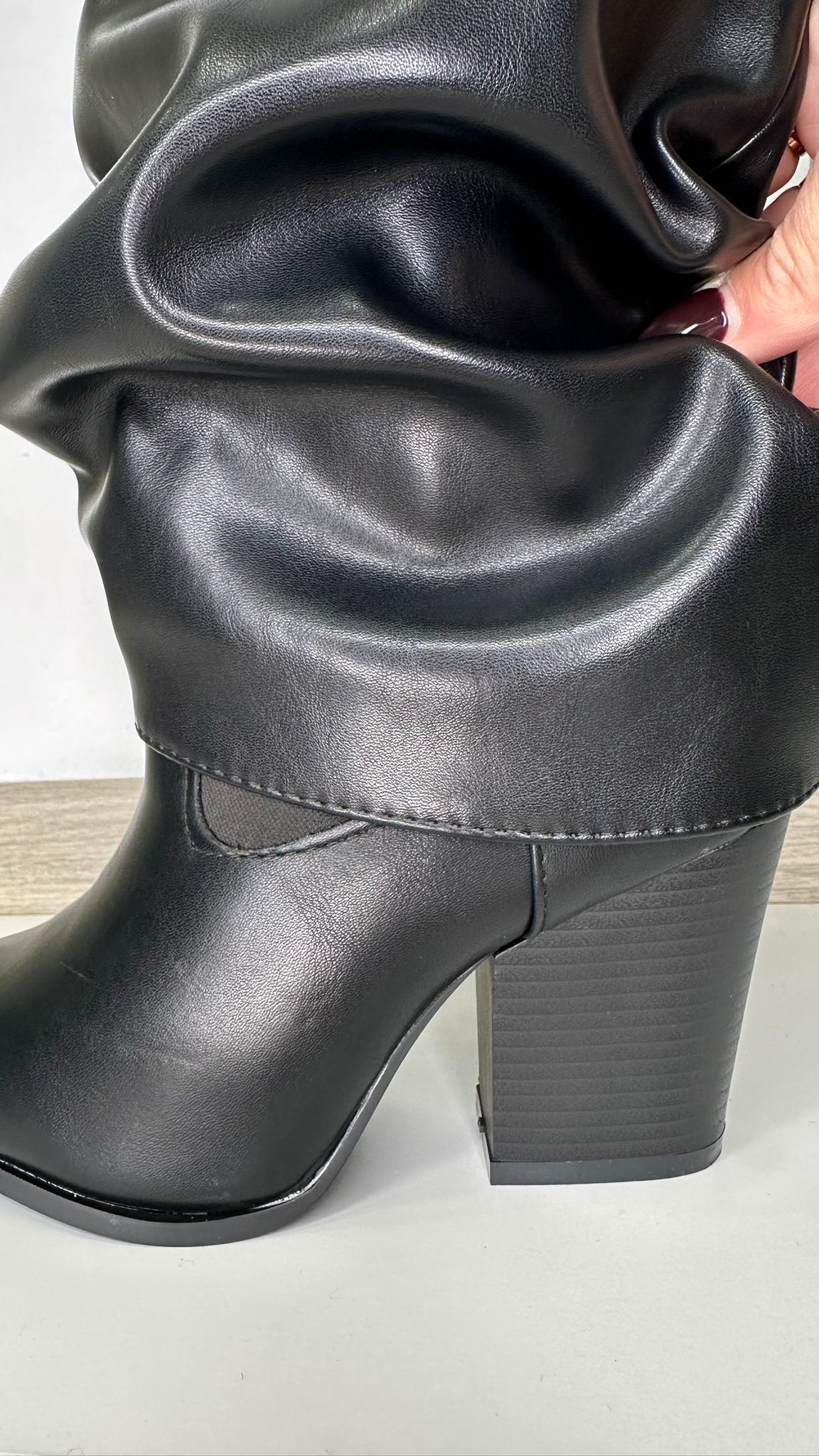 Stivale "SHARK" stile givenchy